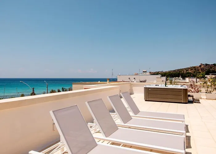 فندق Costiero Elegant - Lido Conhiglie Mare غالّيبولي